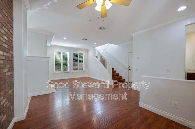 Photo - 1760 Taylor Ln