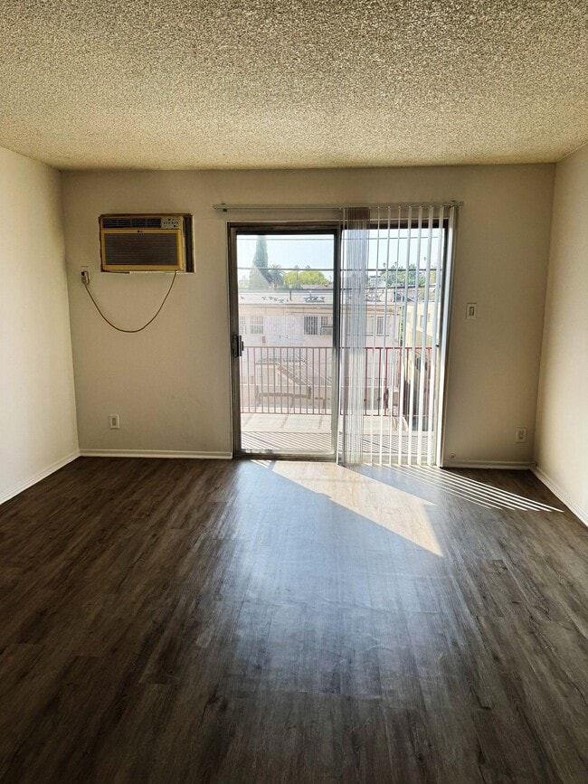 Photo - 509 N Berendo St Unit 110