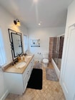 Photo - 2754 Kenwood Ave House