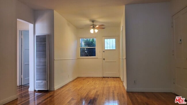 Building Photo - 11202 Camarillo St Unit 11202 Rental
