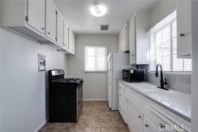 Building Photo - 139 10th St Unit 2