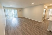 Photo - 1635 North Martel Avenue Apartments