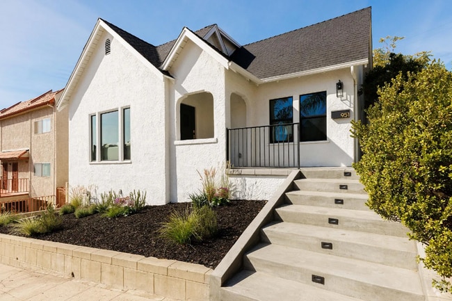 Building Photo - Stunning Echo Park house + Creative Space/...