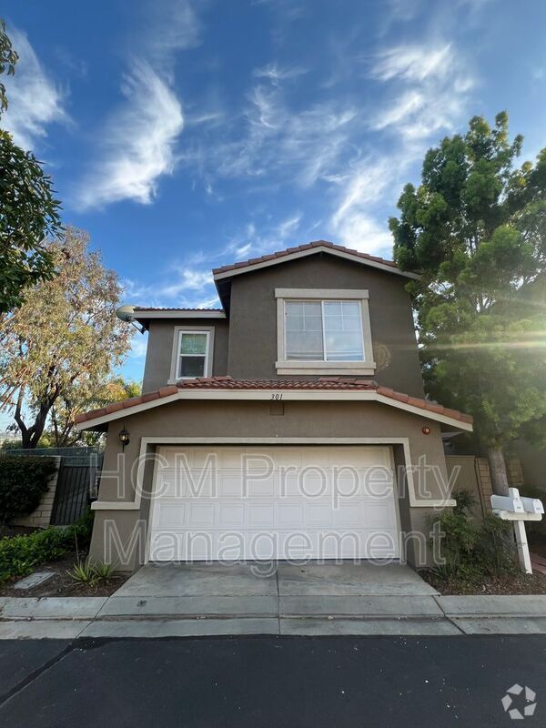 Building Photo - 301 N Navarette Pl Rental