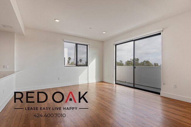 Photo - 5727 La Mirada Ave Condo Unit 402
