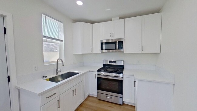 Photo - 5924 Whitewood Ave