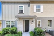 Photo - 3 bedroom / 2.5 bathroom/ TOWNHOME in Santa Clarita