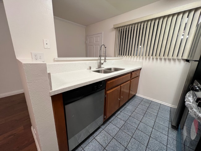 Photo - 14615 Burbank Blvd Unit 202A