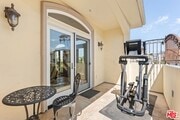 Photo - 1540 S Bentley Ave Condo Unit 402