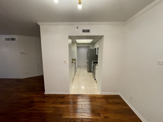 Photo - 600 W 9th St Unit 1206