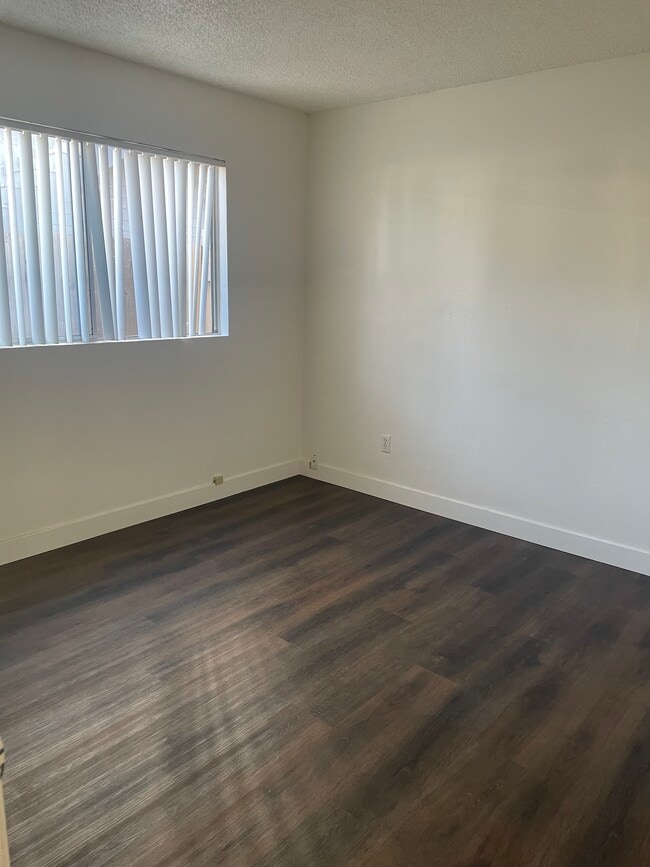 Photo - 4747 Utah St