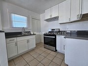 Photo - 1468 Alamitos Ave