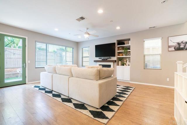 Photo - 1132 Cherry Tree Ln