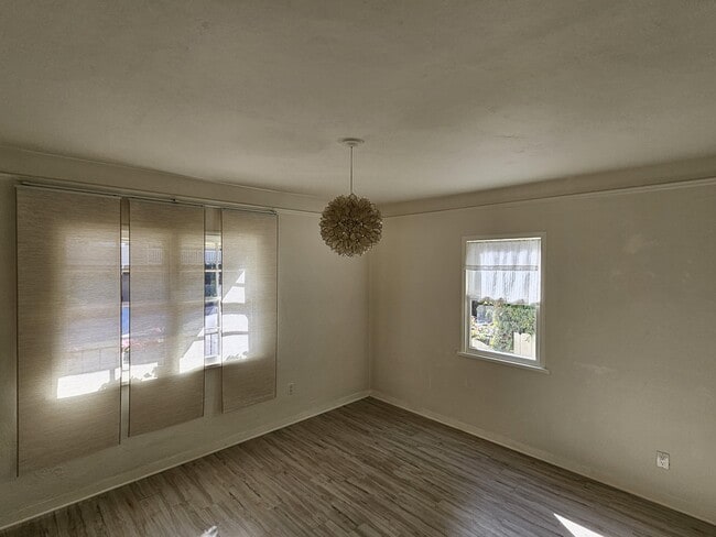 Photo - 1212 W Micheltorena St