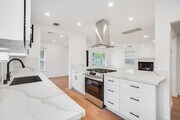 Photo - 4444 Cedros Ave House