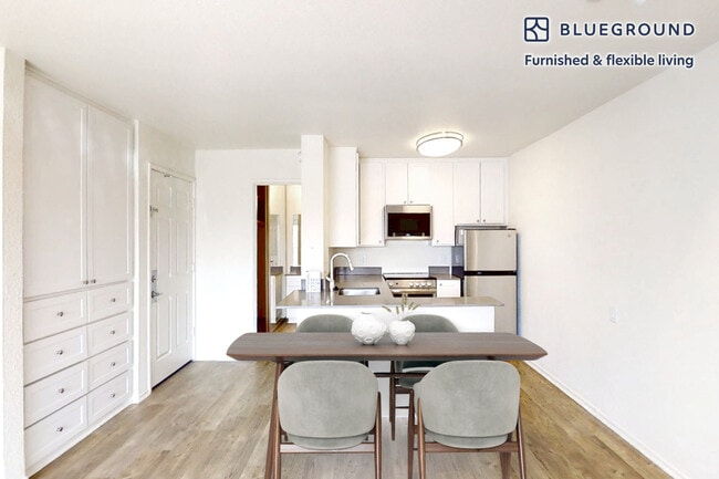 Photo - 333 1st St Unit FL3-ID7389A