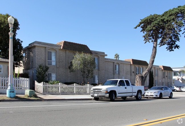 Building Photo - Twin Cypress Apartments
