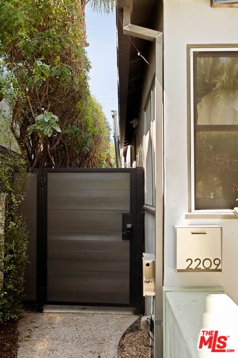 Photo - 2209 Louella Ave