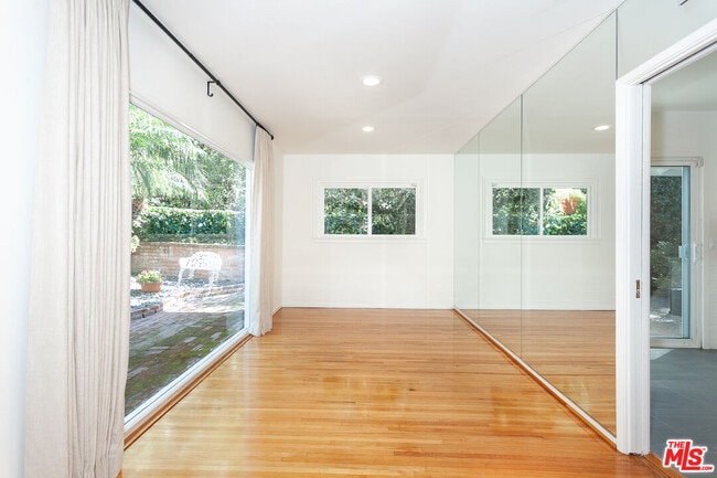 Photo - 9534 Gloaming Dr