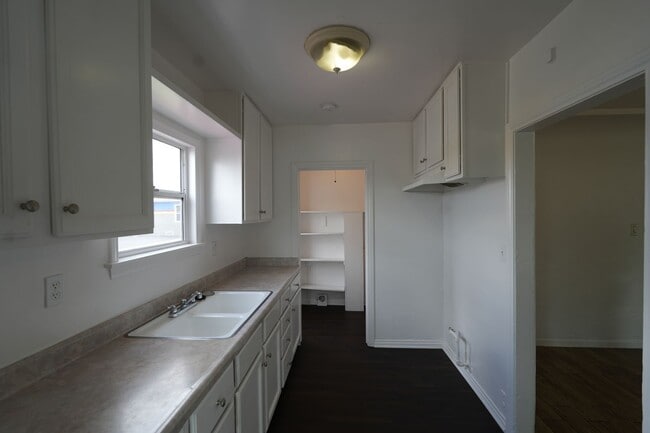 Photo - 917 ALAMEDA WU Unit 8019