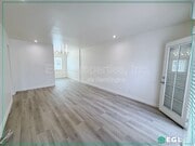 Photo - 250 N Cordova St