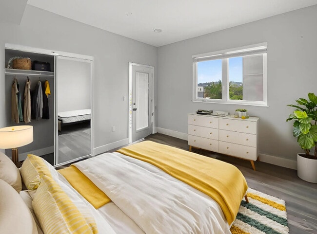 Photo - 5401 Carlin St