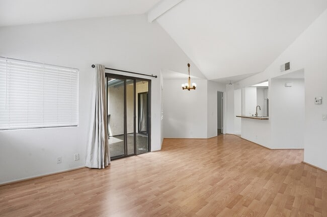 Building Photo - 3039 Brookpine Ct Unit 3039 Brookpine Ct.