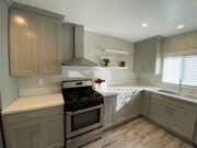 Kitchen - 1707 Barry Ave Apartments Unit 1707 12