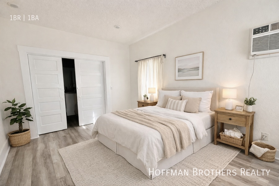 Photo - 1336 S Catalina St