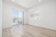 4BR, 3BA - 1,200SF - Bedroom - 4550 W 18th St