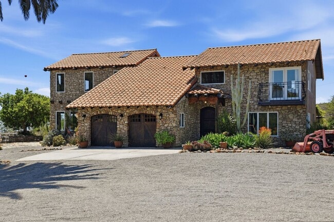 Building Photo - Luxury Custom Remodeled Home with Ocean & Mesa Views on 4.4 Acres in Elfin Forest – Private Resor...