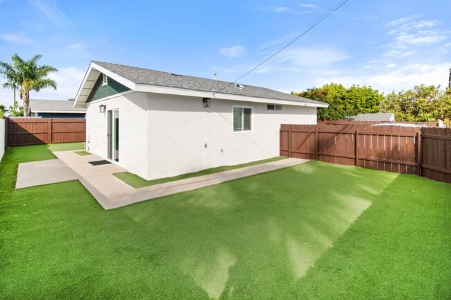 Photo - Updated IB Bungalow with Private Yard