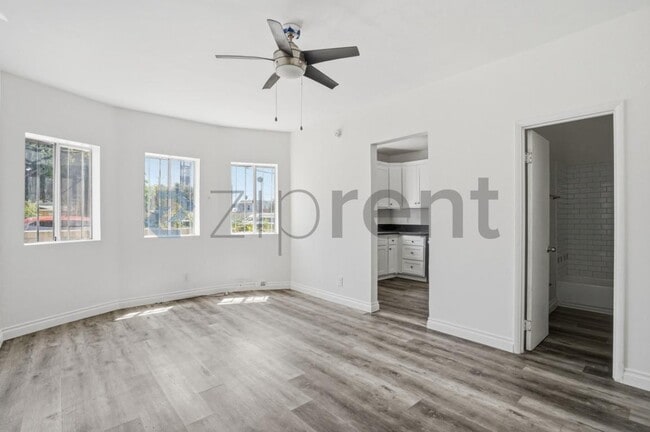 Photo - 1513 W 12th Pl