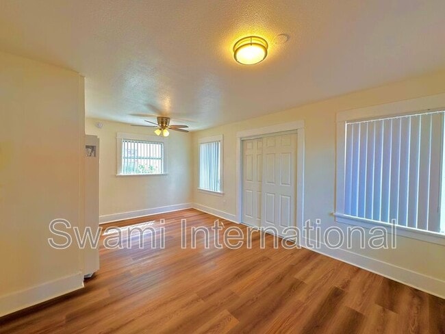 Photo - 1006 Island Ave