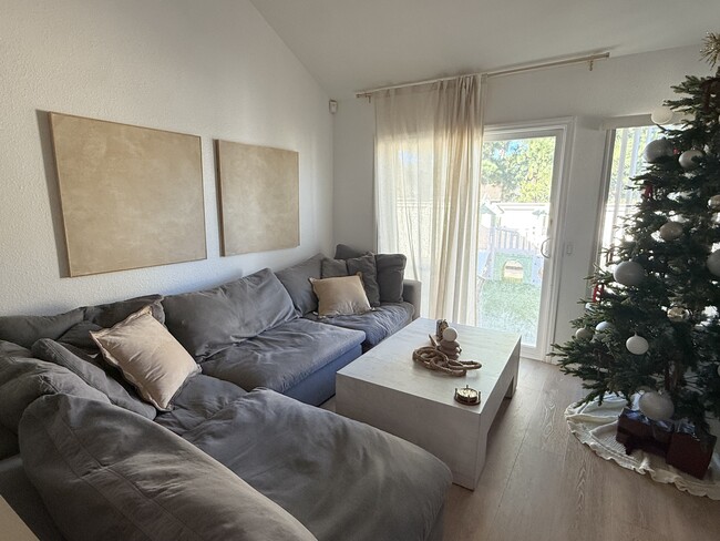 Photo - 2109 Northshore Dr Unit C