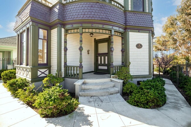 Photo - Beautiful 2bed/2bath Victorian style home with extra room for an office and bonus attic room!