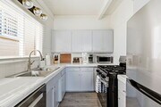 Photo - 121 Rosecrans Pl Unit 4