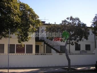 Building Photo - 3607 1/2 Motor Ave Unit 3607 12