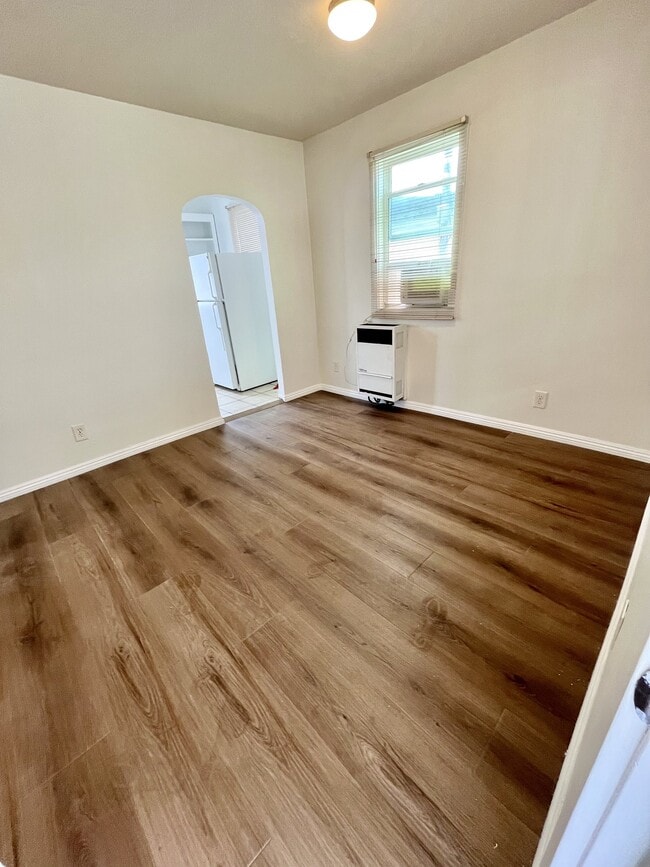 Photo - 15012 Lemoli Ave