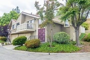Photo - Beautiful two-bedroom, two-bath home in Oa...