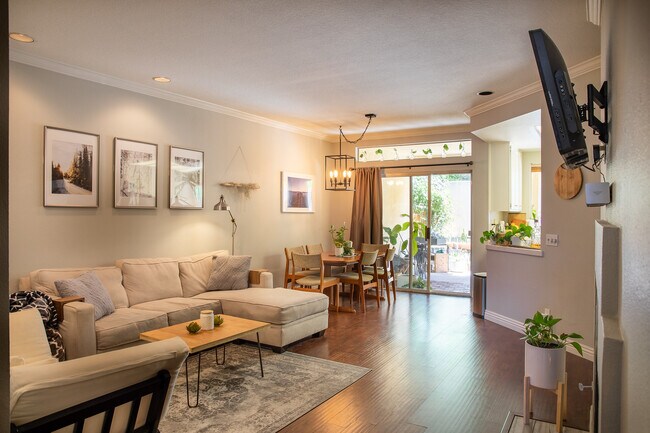 Photo - 25054 El Carrizo Unit 25054