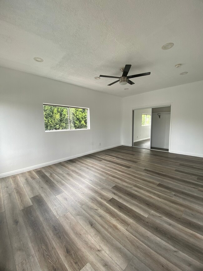 Studio Space - 1586 W 29th St Unit 1586