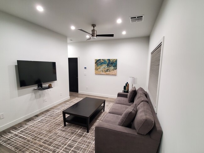 Photo - 17556 Chase St Unit 1