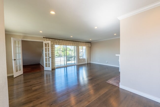 Photo - 2 Bedroom & 2 Bathroom