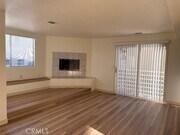 Photo - 976 W Hamilton Ave Unit 3