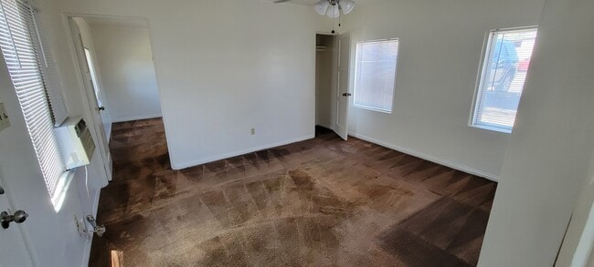 Photo - 920 W Washington Ave Unit # 2