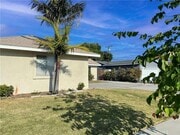Photo - 14332 Thunderbird Cir House