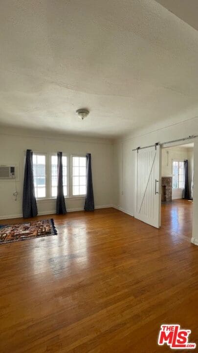 Photo - 635 N Plymouth Blvd Unit 4