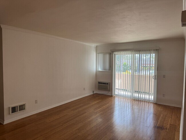 Photo - 2 bedroom 1 bathroom condo in Mirabella Point Unit 4106