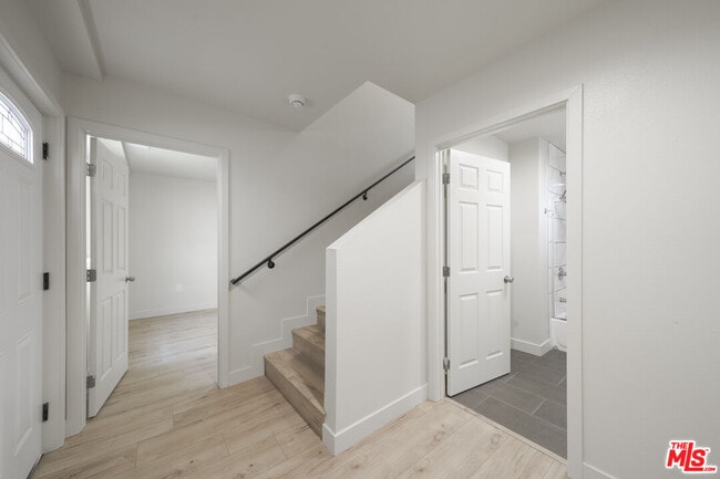 Photo - 735 E 82nd St Unit 735